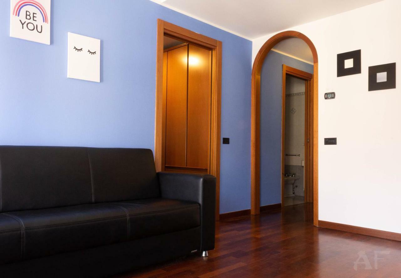 Corso San Gottardo - Darsena Flat Lejlighed Milano Eksteriør billede