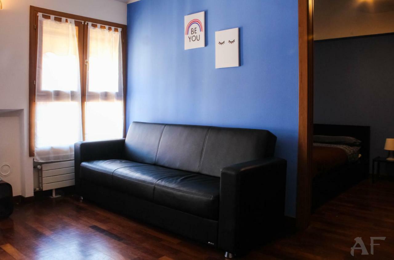 Corso San Gottardo - Darsena Flat Lejlighed Milano Eksteriør billede